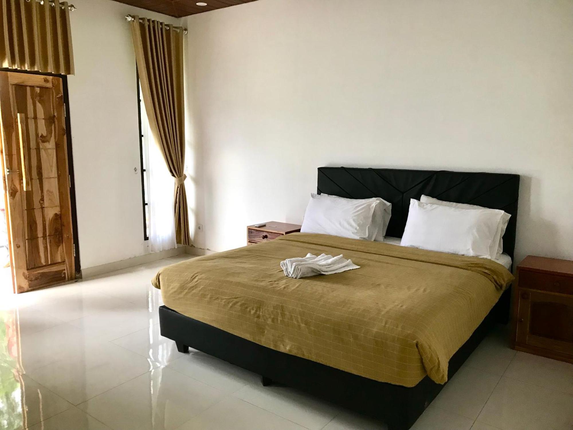 Pohon Purba Resort & Restaurant Labuhan Pandan Buitenkant foto
