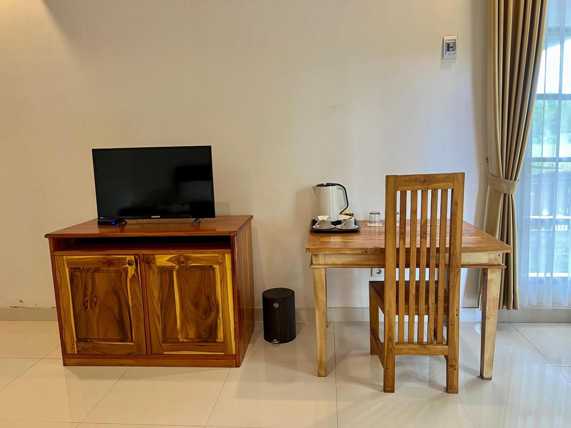 Pohon Purba Resort & Restaurant Labuhan Pandan Buitenkant foto
